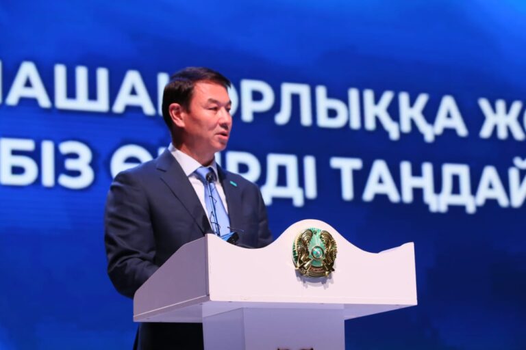 Түркістанда нашақорлыққа қарсы ұйымдастырылған форумға мыңнан астам азамат қатысты