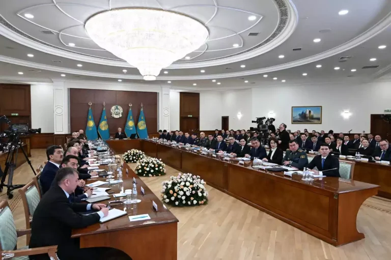 Олжас Бектенов мұнай және көмір химия өнеркәсібінде ауқымды жобаларды іске қосу жоспарлары туралы баяндады<br />
<b>Deprecated</b>: strip_tags(): Passing null to parameter #1 ($string) of type string is deprecated in <b>/var/www/vhosts/aptanews.kz/aptamedia.kz/wp-content/themes/Newspaper/loop-single.php</b> on line <b>64</b><br />
Олжас Бектенов мұнай және көмір химия өнеркәсібінде ауқымды жобаларды іске қосу жоспарлары туралы баяндады
