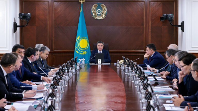 Олжас Бектенов су тасқынына қарсы шараларды үйлестіру жөніндегі республикалық штаб отырысын өткізді<br />
<b>Deprecated</b>: strip_tags(): Passing null to parameter #1 ($string) of type string is deprecated in <b>/var/www/vhosts/aptanews.kz/aptamedia.kz/wp-content/themes/Newspaper/loop-single.php</b> on line <b>64</b><br />
Олжас Бектенов су тасқынына қарсы шараларды үйлестіру жөніндегі республикалық штаб отырысын өткізді