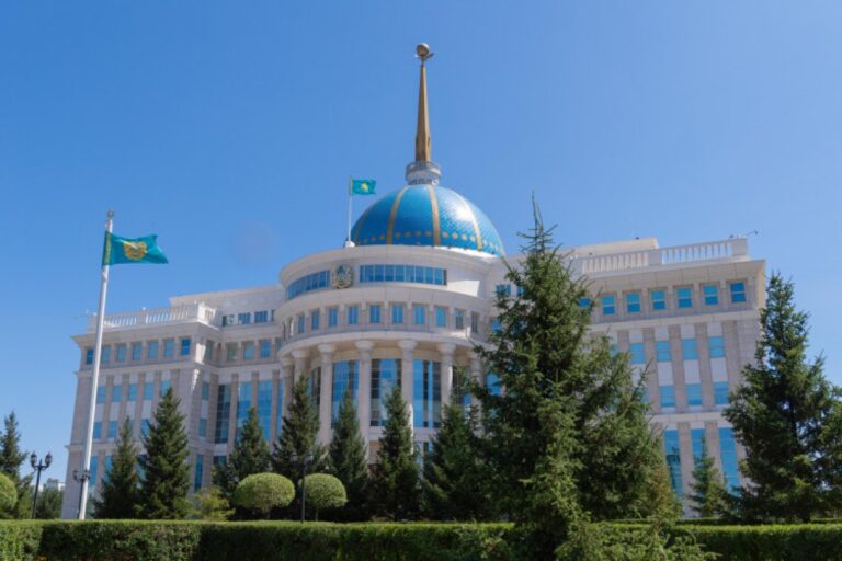 Президент Қасым-Жомарт Тоқаев қазақстандықтарды Ұлттық кітап күнімен құттықтады