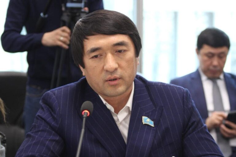 ХАЛЫҚ СЕНІМ АРТҚАН ДЕПУТАТ!