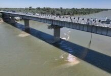 ТҮРКІСТАН: СЫРДАРИЯ ӨЗЕНІ АУМАҒЫНА 111 ТОННАДАН АСТАМ БИОПРЕПАРАТ ҚҰЙЫЛДЫ