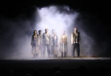 ТҮРКІСТАН: ЖЕҢІС КҮНІ ҚАРСАҢЫНДА РАЙЫМБЕК СЕЙТМЕТОВ ТЕАТРЫНДА ЖАҢА ҚОЙЫЛЫМ КӨРЕРМЕНГЕ ЖОЛ ТАРТТЫ