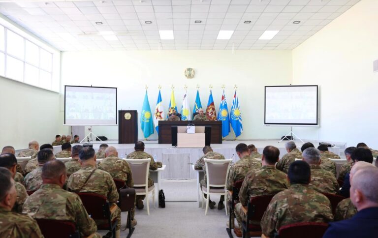 Қорғаныс министрлігінің алқасы: ведомство басшысы әскерлерді дамытудың басым міндеттерін айқындады