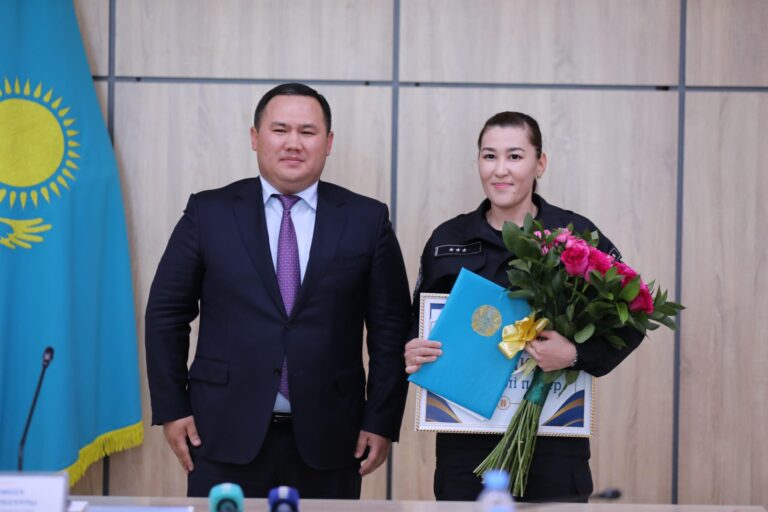 ТҮРКІСТАН: АРНАЙЫ ЖАСАҚ ҚЫЗМЕТКЕРІНЕ 2 БӨЛМЕЛІ ПӘТЕР ТАБЫСТАЛДЫ