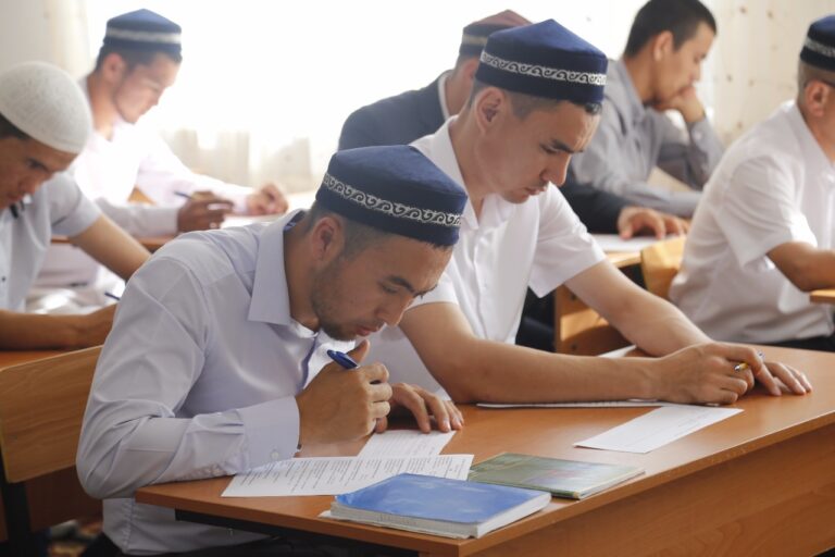 Дін саласындағы саясат пен Қазақстанның қасиетті құндылығы