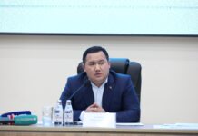 Түркістан қаласының әкімі Әзімбек Пазылбекұлы кезекті көшпелі кездесу өткізді