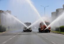 ТҮРКІСТАНДА АЭРАЦИЯ ӘДІСІМЕН КҮНІНЕ 2 РЕТ ЖОЛДАРДЫ СУАРУ ЖҰМЫСТАРЫ ЖҮРГІЗІЛУДЕ