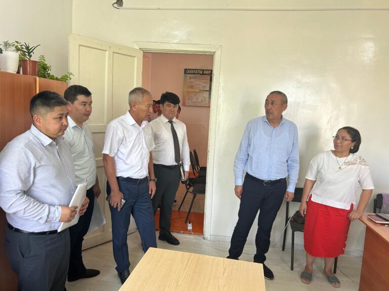 ЖЕТІСАЙ АУДАНЫНДА КӨШПЕЛІ АЛҚА ОТЫРЫСЫ ӨТТІ