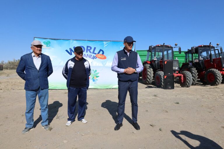 САУРАН АУДАНЫНДА “WORLD CLEANUP DAY” АЯСЫНДА ТАЗАЛЫҚ ШАРАСЫ ӨТТІ