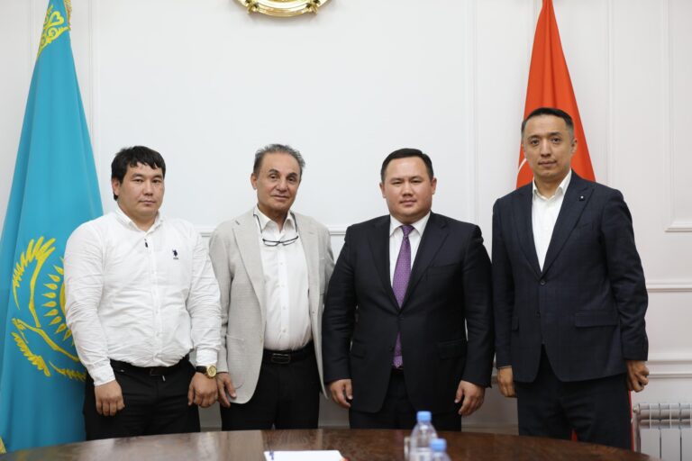 ТҮРКІСТАН ҚАЛАСЫНЫҢ ӘКІМІ ШЕТЕЛДІК ИНВЕСТОРЛАРДЫ ҚАБЫЛДАДЫ
