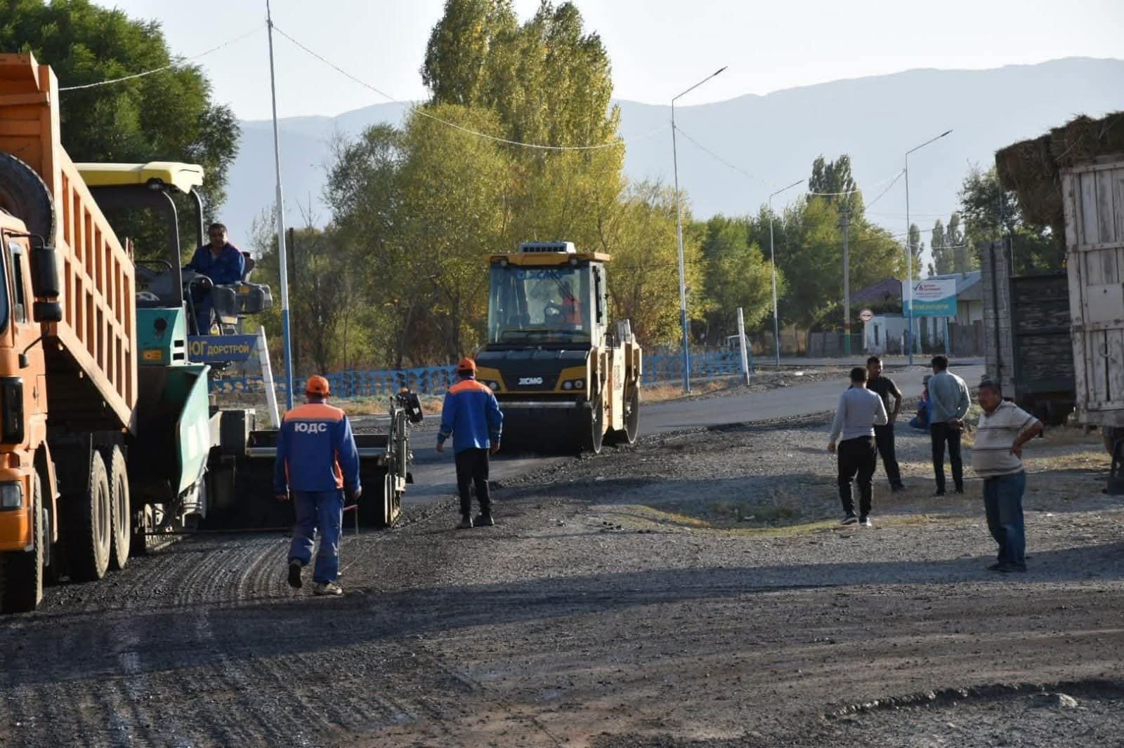 СОЗАҚ АУДАНЫНДА БИЫЛ 80 ШАҚЫРЫМНАН АСТАМ ІШКІ ЖОЛДАР ЖАҢАРТЫЛДЫ