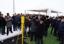 ТҮРКІСТАН: СОЗАҚ АУДАНЫ АЛҒАШ РЕТ ТАБИҒИ ГАЗ ЖЕЛІСІНЕ ҚОСЫЛЫП, ТҰРҒЫНДАР «КӨГІЛДІР ОТЫНМЕН» ҚАМТЫЛДЫ