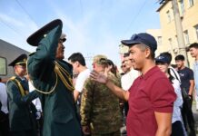 Шымкент: Әскерден оралған 27 сарбаз үйіне жетті